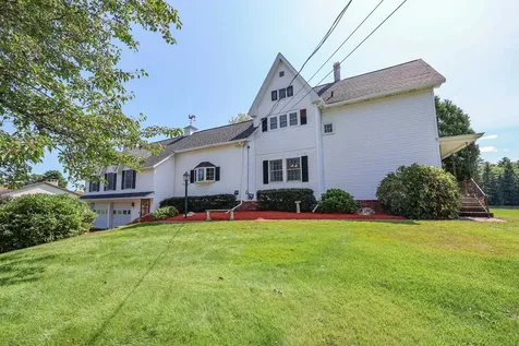 12 Goonan Road Hooksett NH 03106