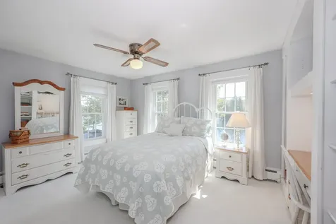 12 Goonan Road Hooksett NH 03106