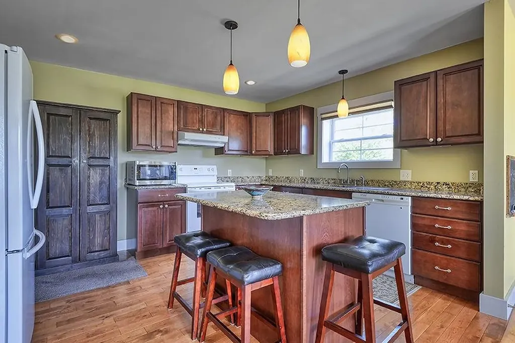 1573 Flamstead Road Chester VT 05143