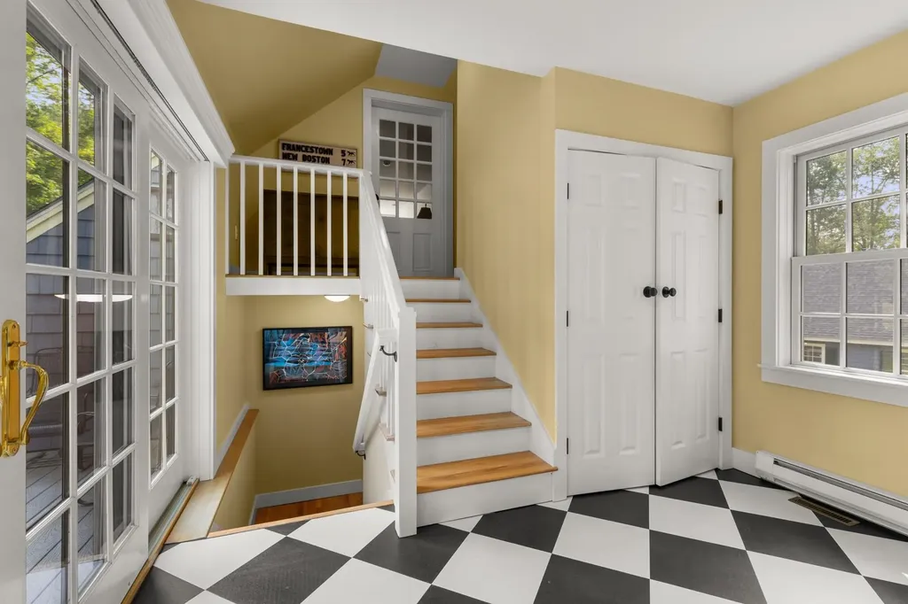 4 Elm Hill Road Peterborough NH 03458