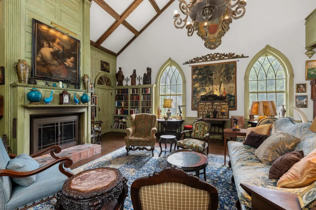 4 Elm Hill Road Peterborough NH 03458