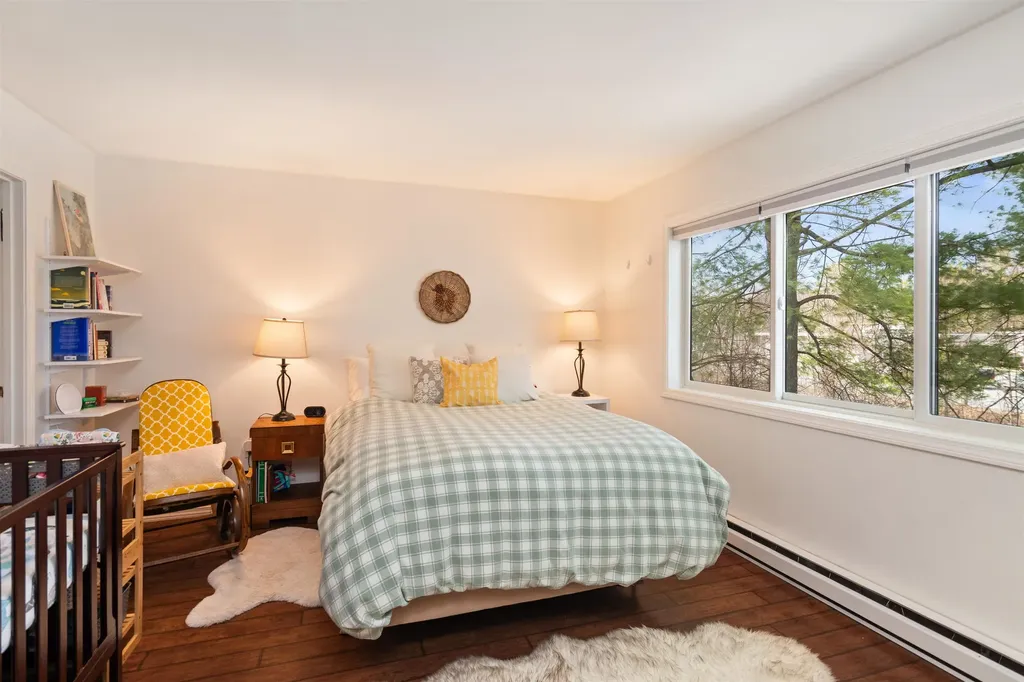 22 Chelsea Circle South Burlington VT 05403-7260