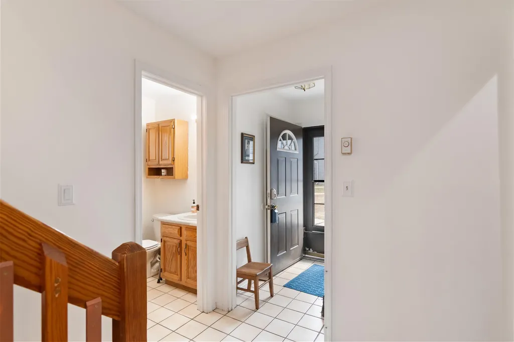 22 Chelsea Circle South Burlington VT 05403-7260