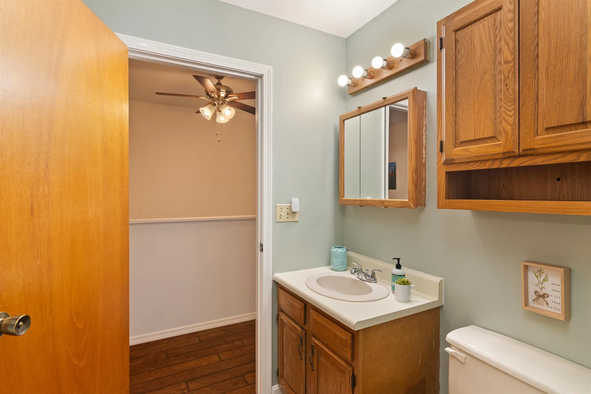 22 Chelsea Circle South Burlington VT 05403-7260