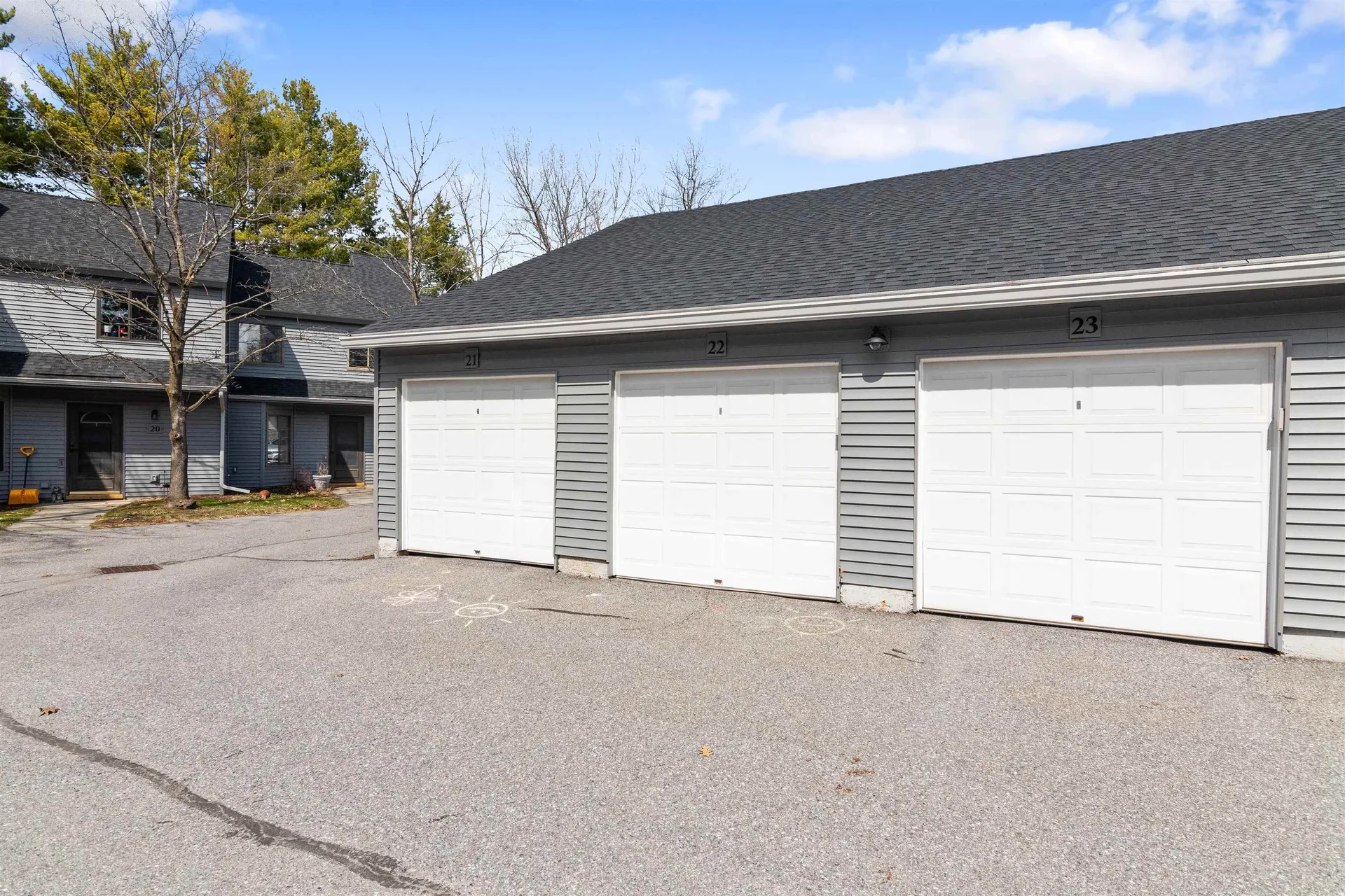 22 Chelsea Circle South Burlington VT 05403-7260