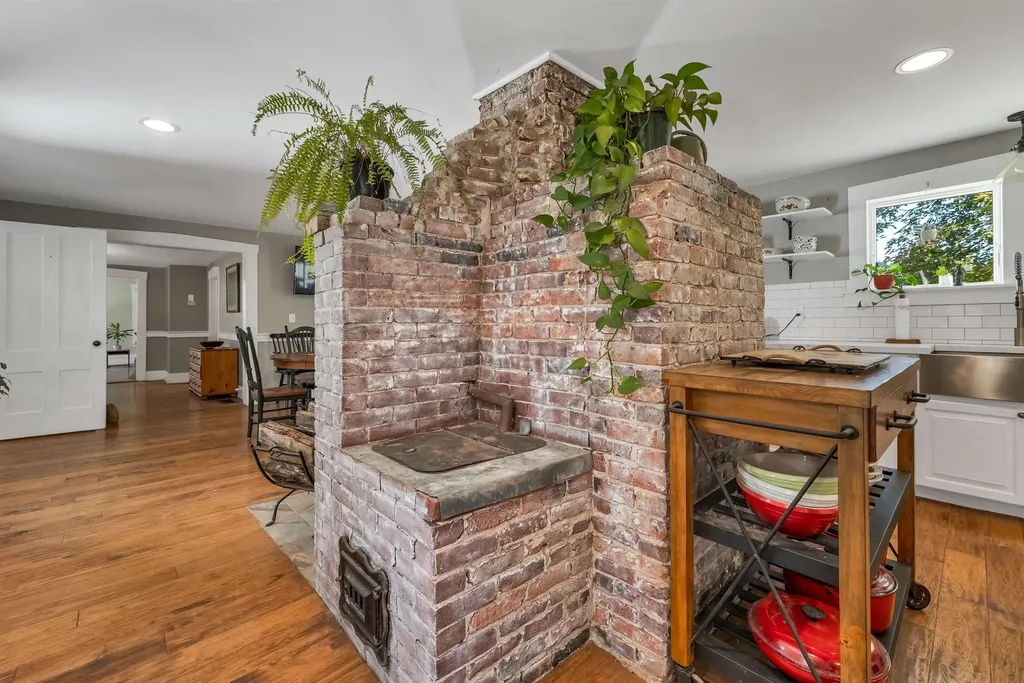 236 Main Street Candia NH 03034