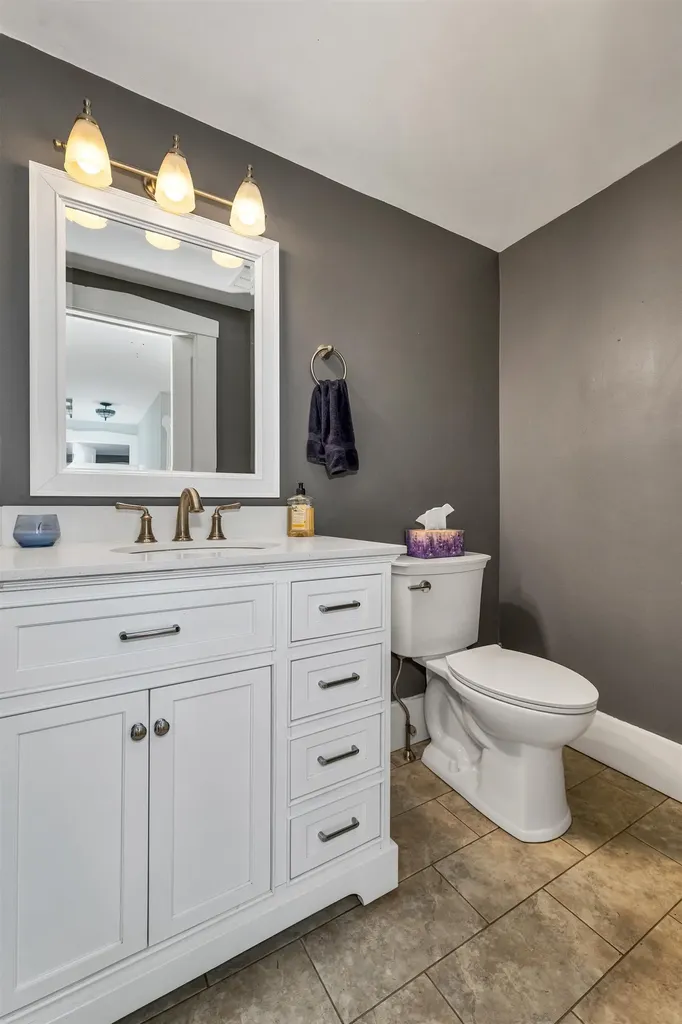 236 Main Street Candia NH 03034