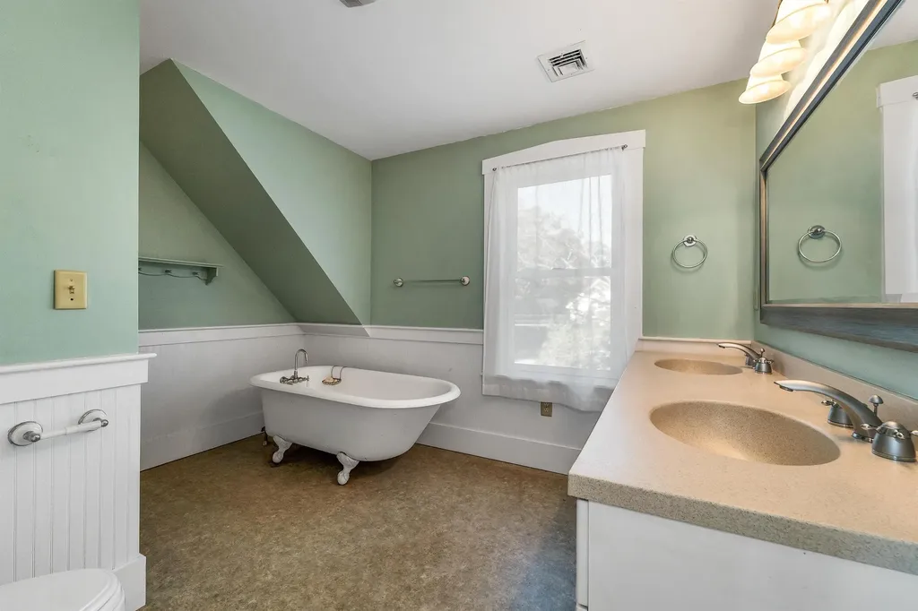 236 Main Street Candia NH 03034