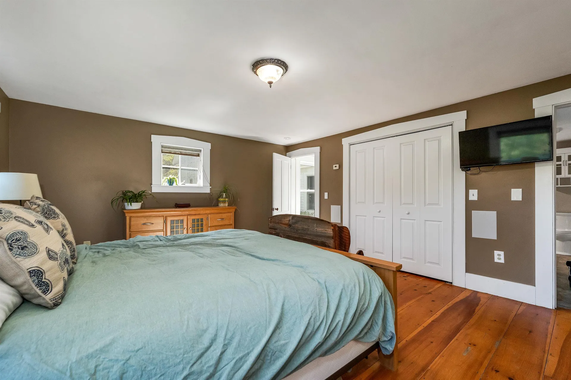 236 Main Street Candia NH 03034