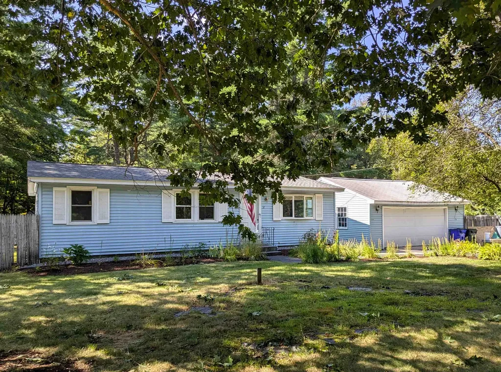 37 Chatel Road Goffstown NH 03045