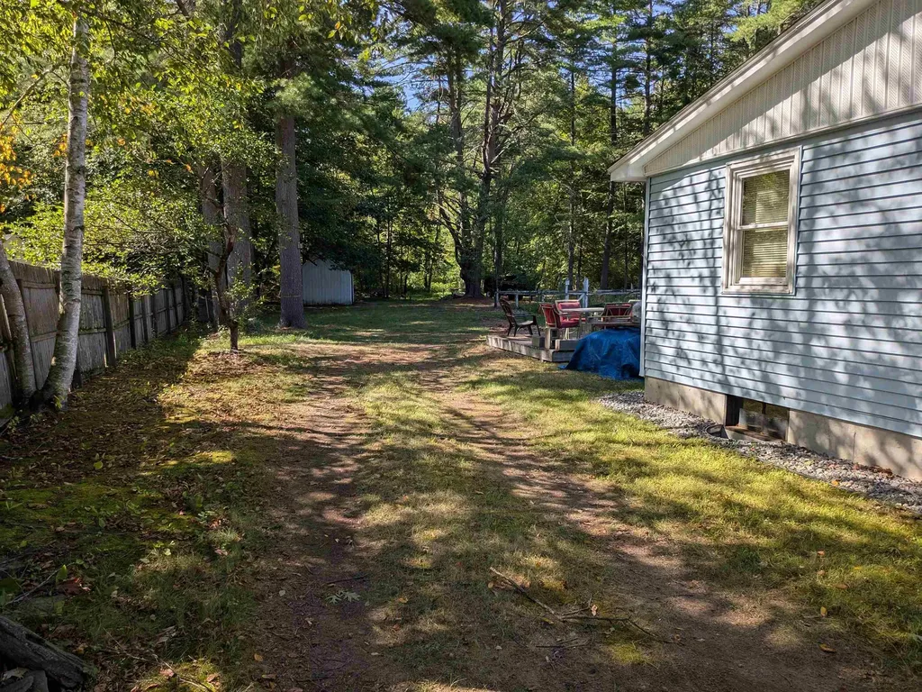 37 Chatel Road Goffstown NH 03045