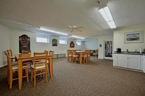 493 Ocean Boulevard Hampton NH 03842