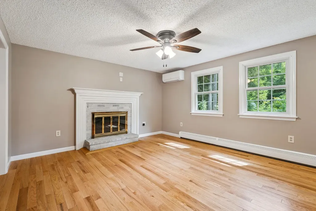 30 Beebe Lane Merrimack NH 03054