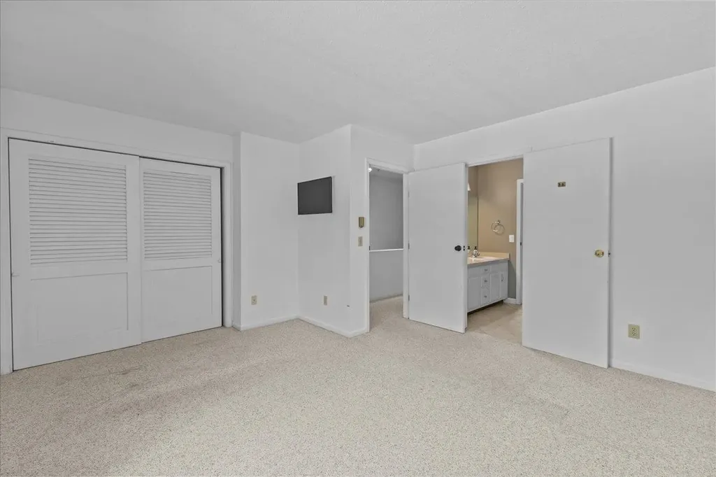 20 Greenfield Road Essex Junction VT 05452