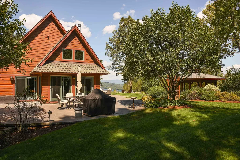 48 Pease Road Meredith NH 03253