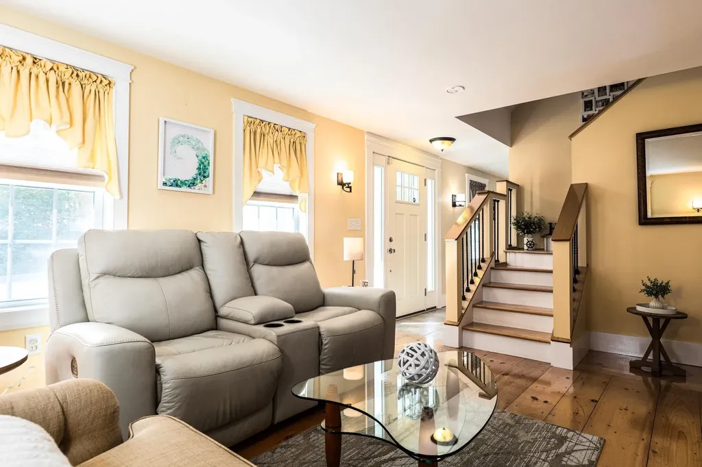 105 Brentwood Road Exeter NH 03833