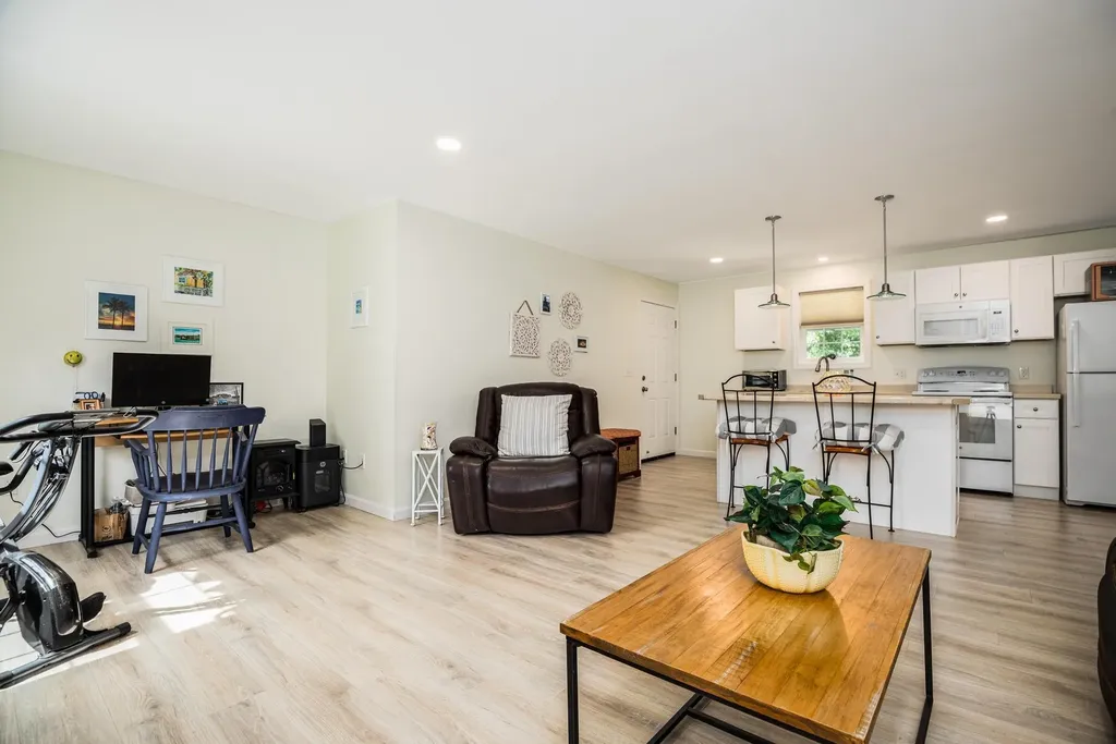 105 Brentwood Road Exeter NH 03833