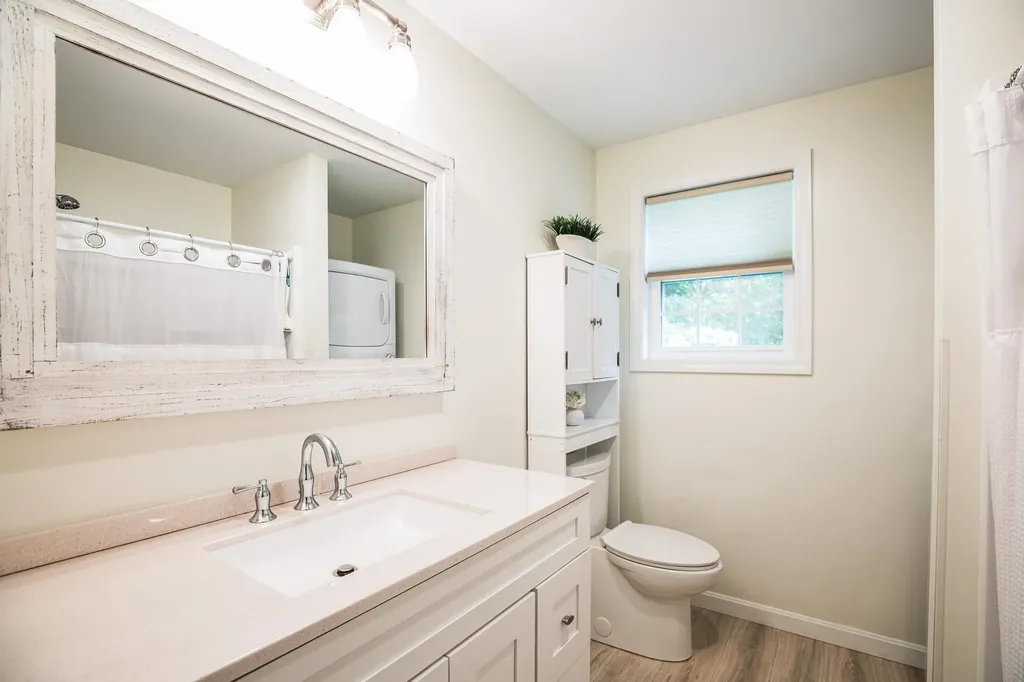 105 Brentwood Road Exeter NH 03833