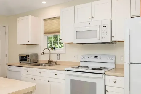 105 Brentwood Road Exeter NH 03833