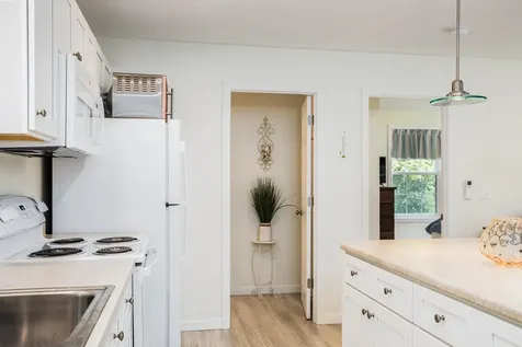 105 Brentwood Road Exeter NH 03833