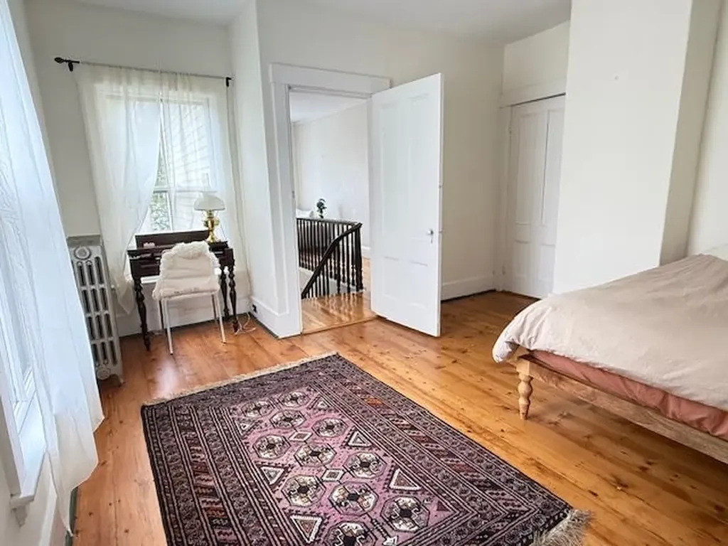 58 Oak Street Brattleboro VT 05301