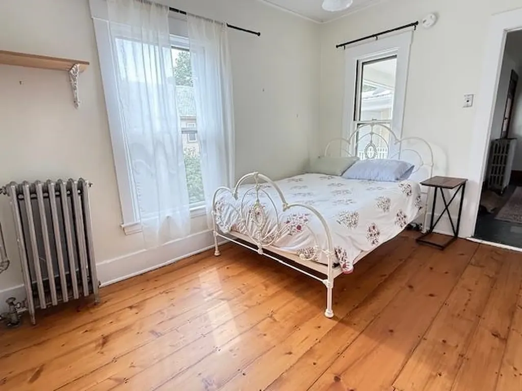 58 Oak Street Brattleboro VT 05301