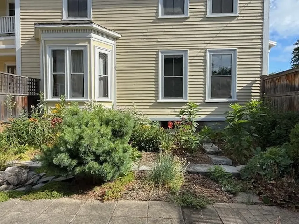 58 Oak Street Brattleboro VT 05301