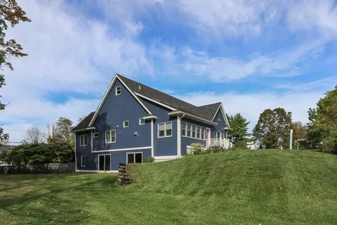 12 Stage Road Hampstead NH 03841