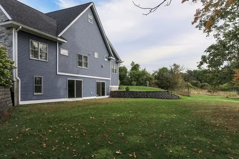 12 Stage Road Hampstead NH 03841