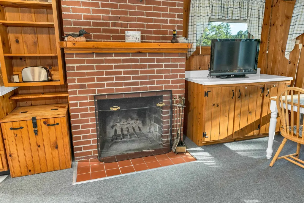 678 North Main Street Wolfeboro NH 03894