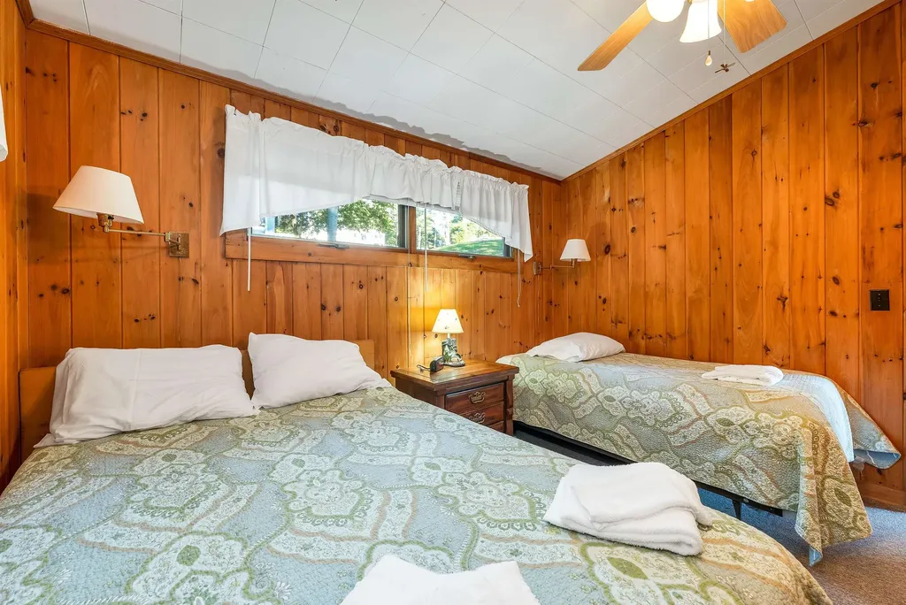 678 North Main Street Wolfeboro NH 03894