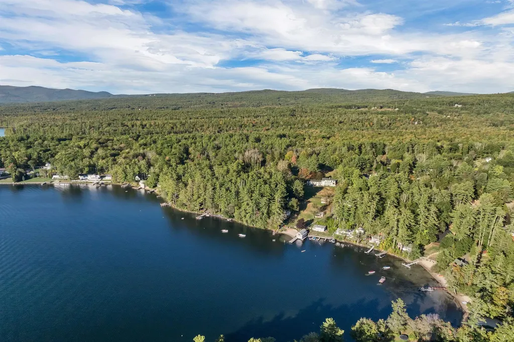 678 North Main Street Wolfeboro NH 03894