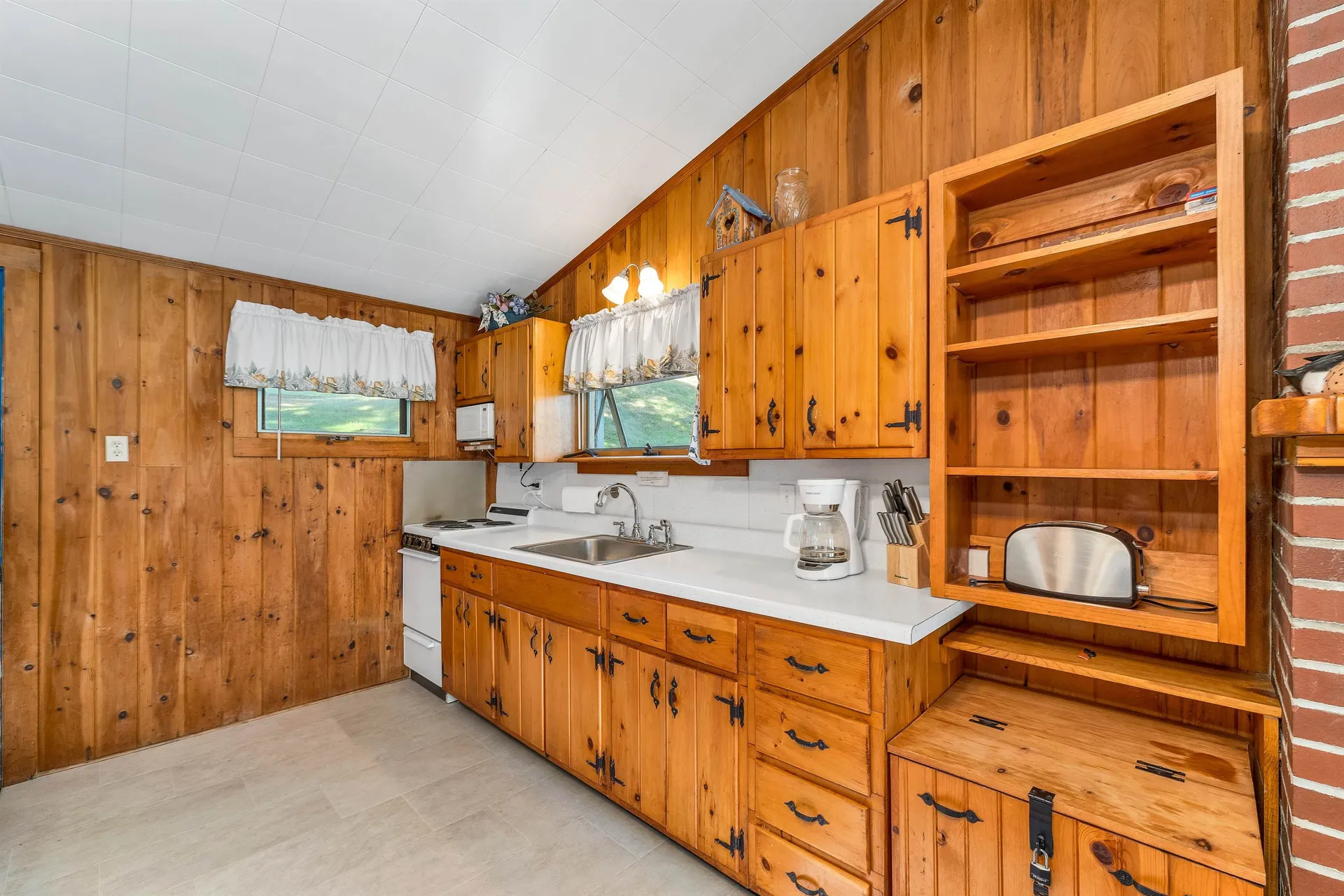 678 North Main Street Wolfeboro NH 03894
