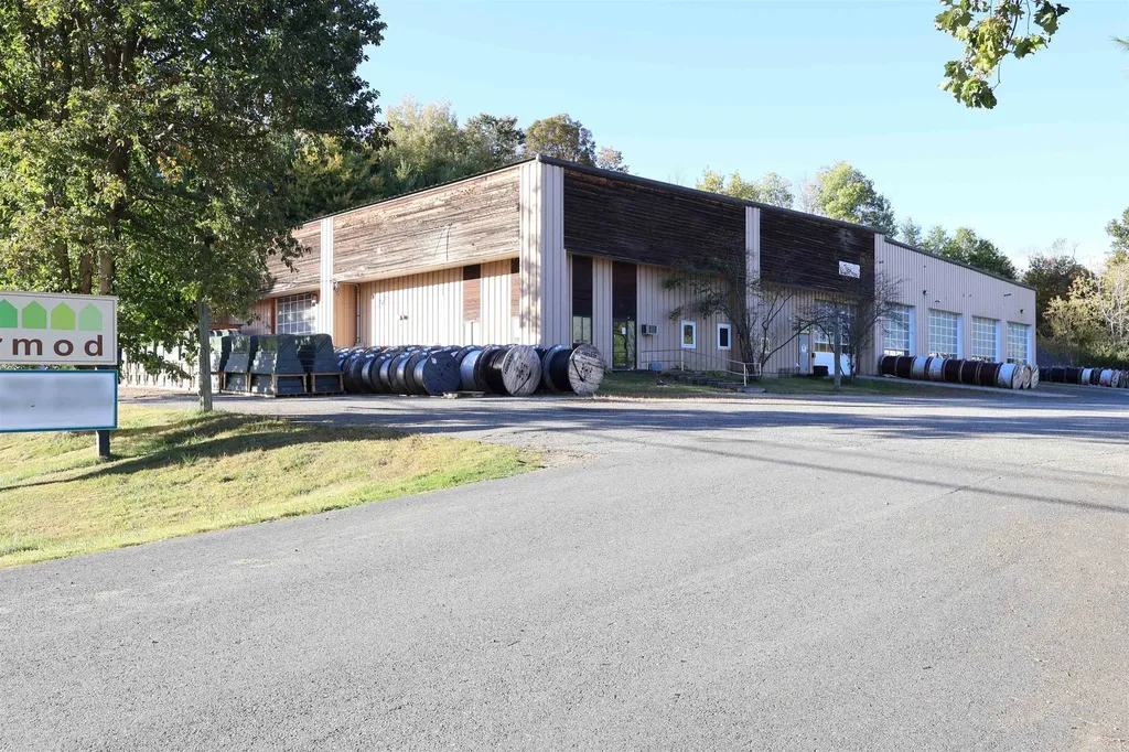 2677 Hartford Avenue Hartford VT 05001