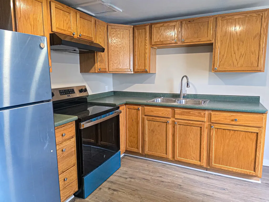 8 Union Street Claremont NH 03743