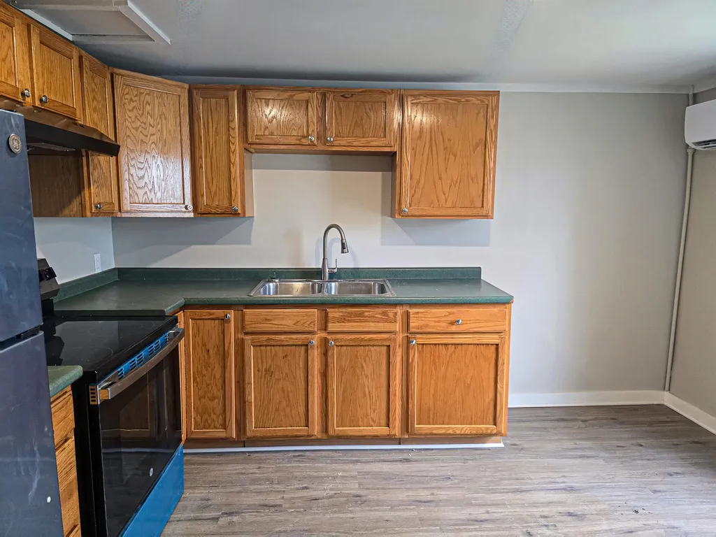 8 Union Street Claremont NH 03743