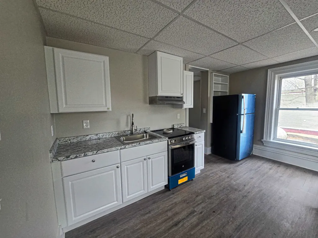 8 Union Street Claremont NH 03743