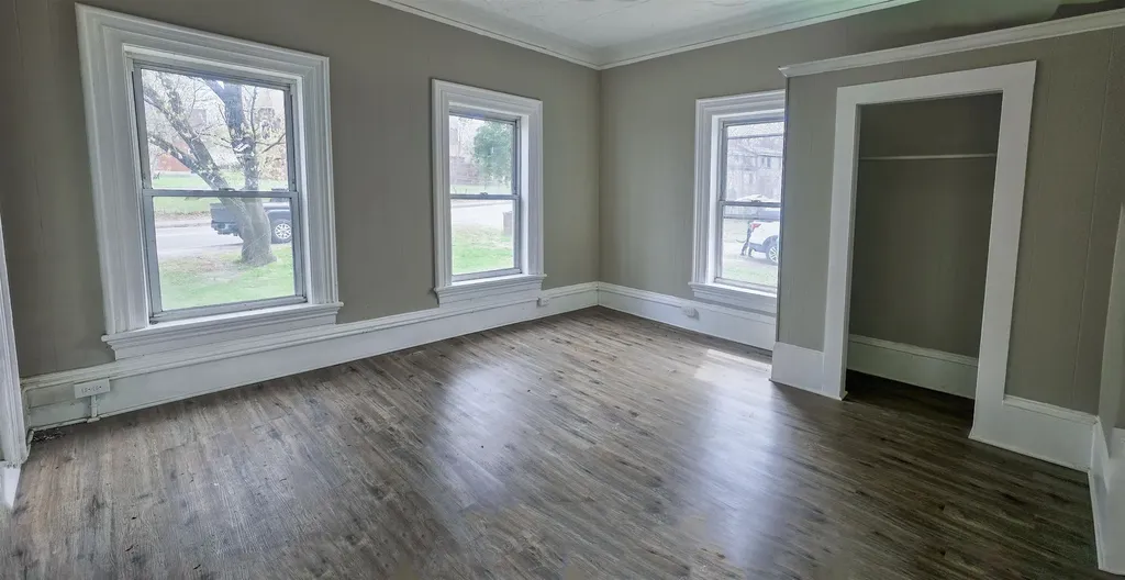 8 Union Street Claremont NH 03743