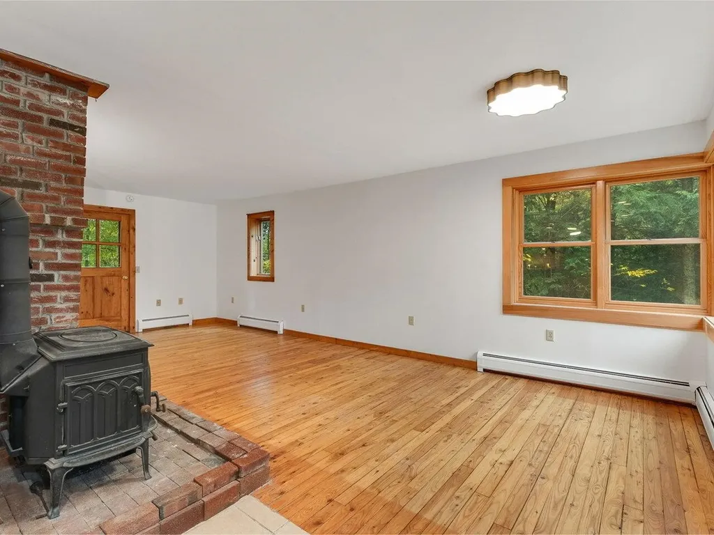 475 Pettingill Road Westford VT 05494