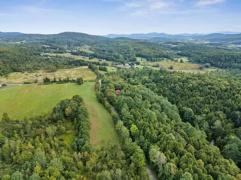 475 Pettingill Road Westford VT 05494