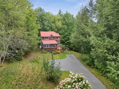 475 Pettingill Road Westford VT 05494
