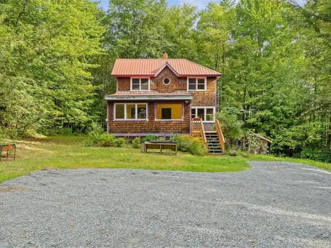475 Pettingill Road Westford VT 05494