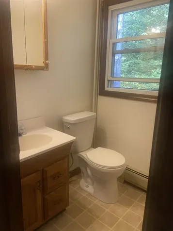 11R Susan Drive Derry NH 03083