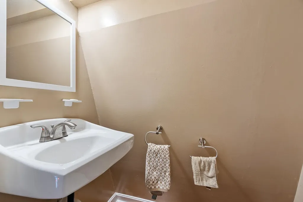 415 Richmond Road Winchester NH 03470