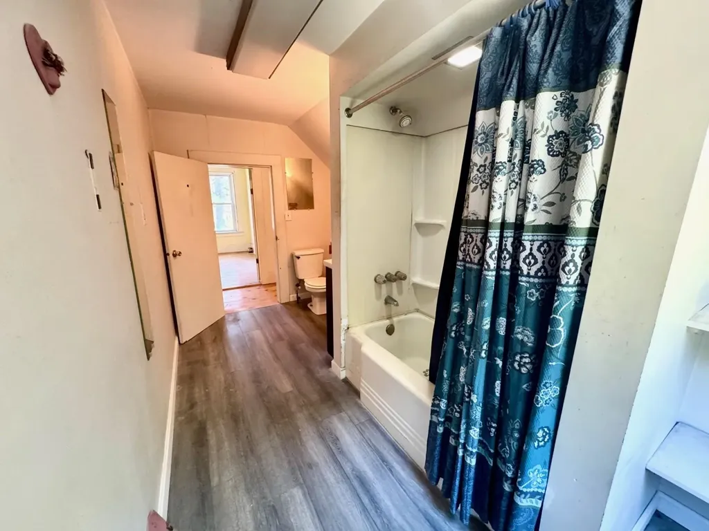 16 Nh Route 12a Cornish NH 03745