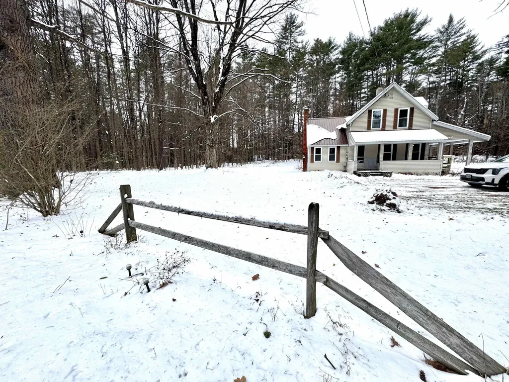 16 Nh Route 12a Cornish NH 03745