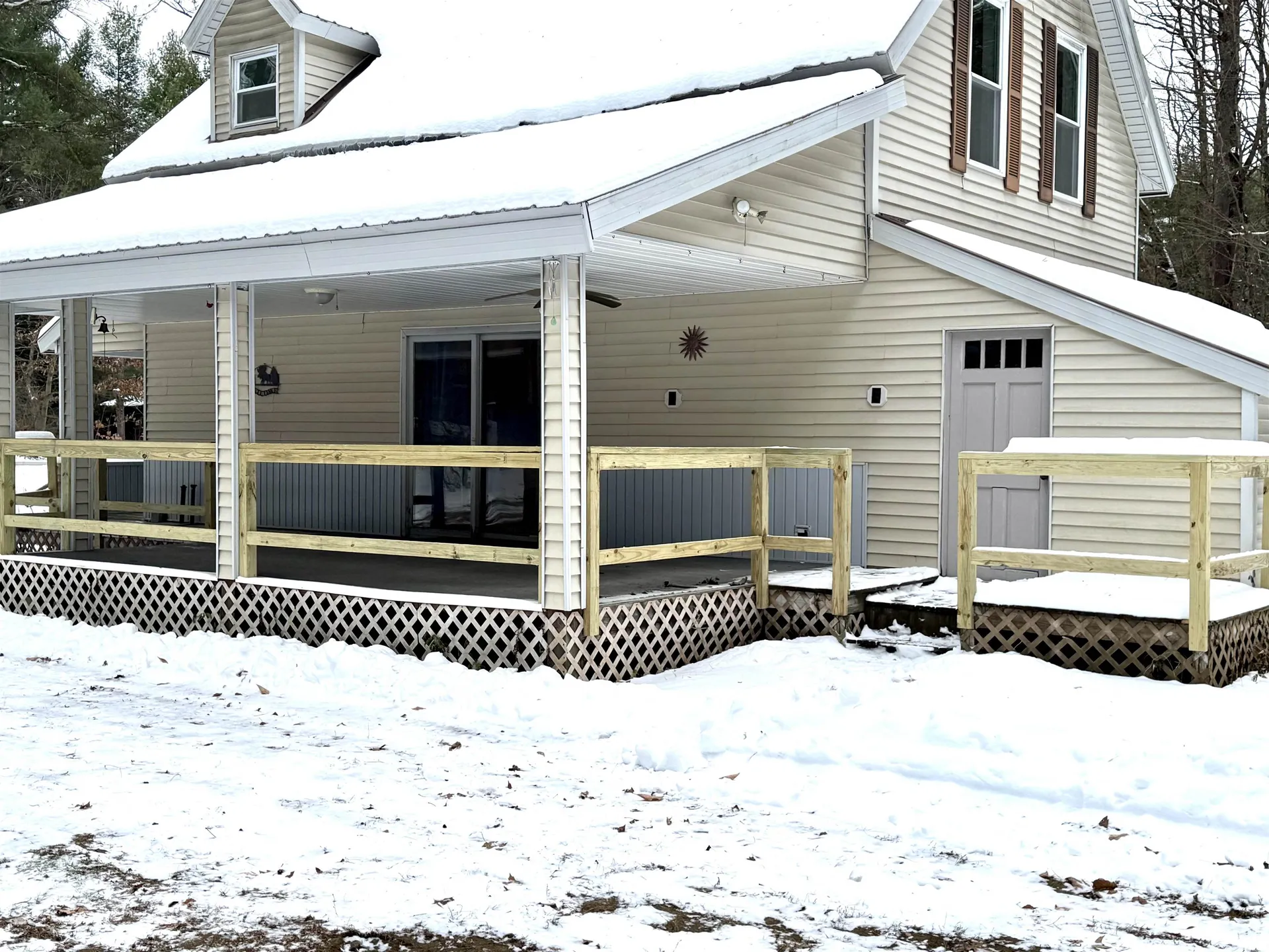 16 Nh Route 12a Cornish NH 03745