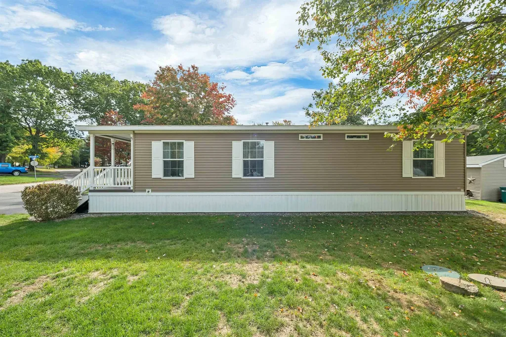 3 Slate Run North Hampton NH 03862