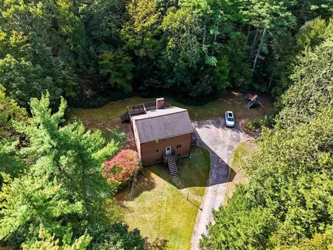 16 Jericho Drive Kingston NH 03848