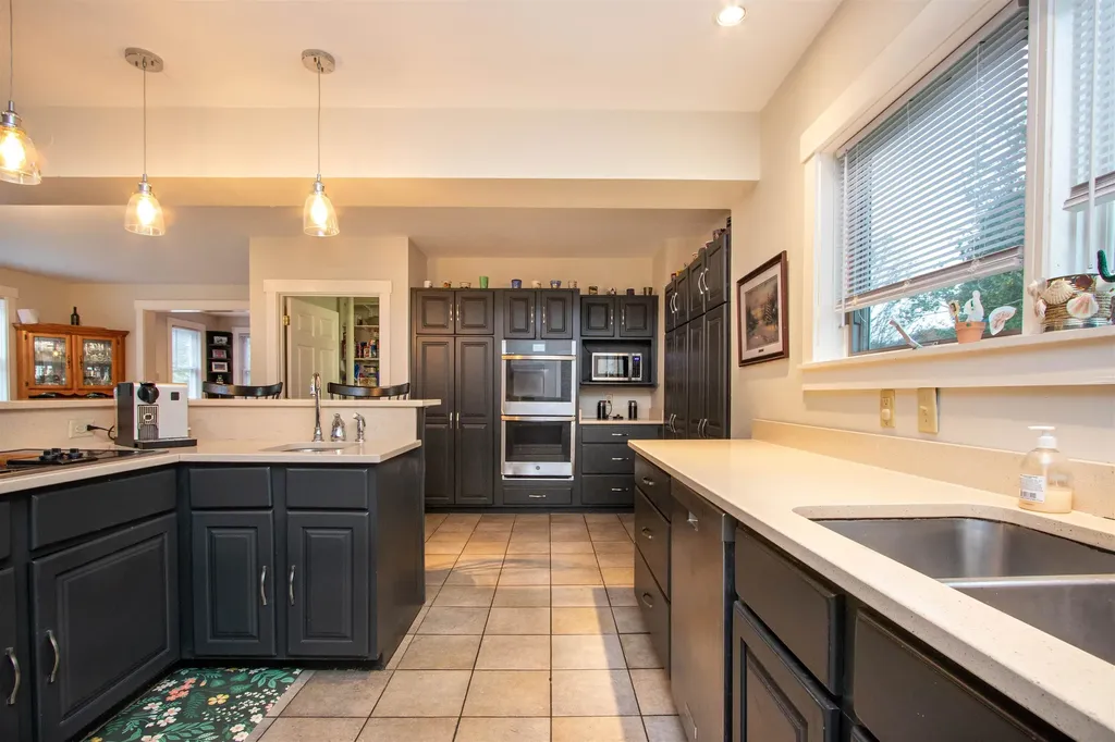 107 East Village Road St. Johnsbury VT 05819